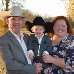 Meet your Posher, Leslie